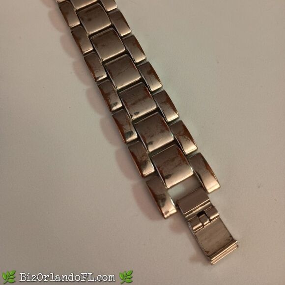 VINTAGE: New York & Company -- NY & Co -- Silver Women's Watch - Picture 6 of 11